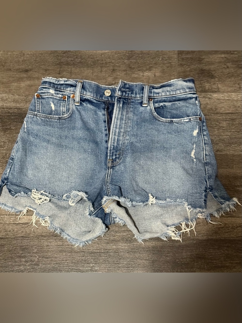 Abercrombie & Fitch Curve Love High Rise Mom shorts